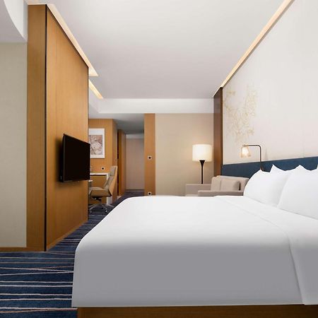 Hilton Garden Inn Zibo Zhangdian Kültér fotó